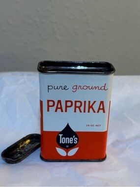 Empty Vintage Tones Paprika Spice Tin Manufactured in Des Moines,IA